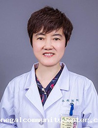 何斌